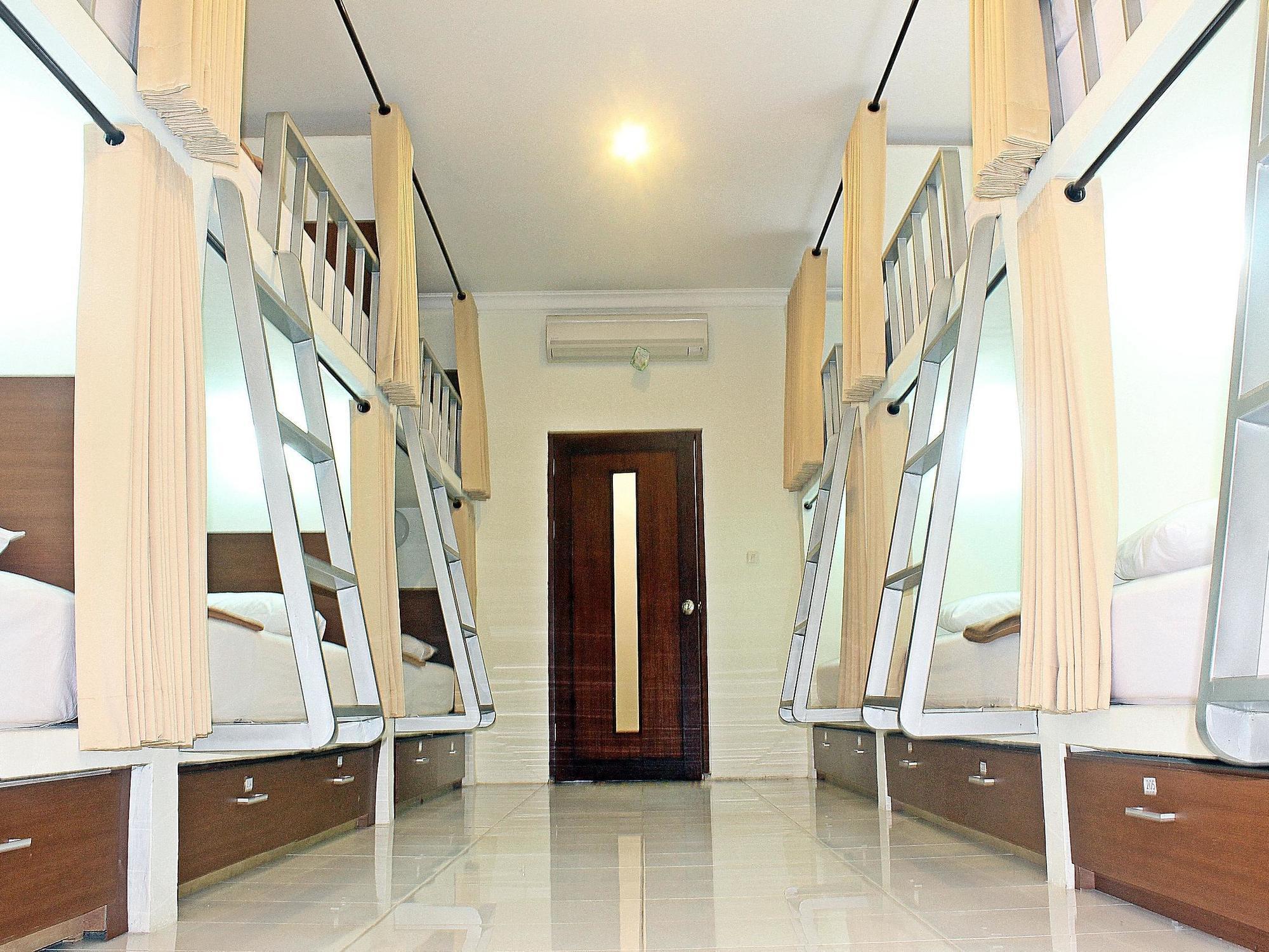 Mirah Hostel Legian Exteriér fotografie