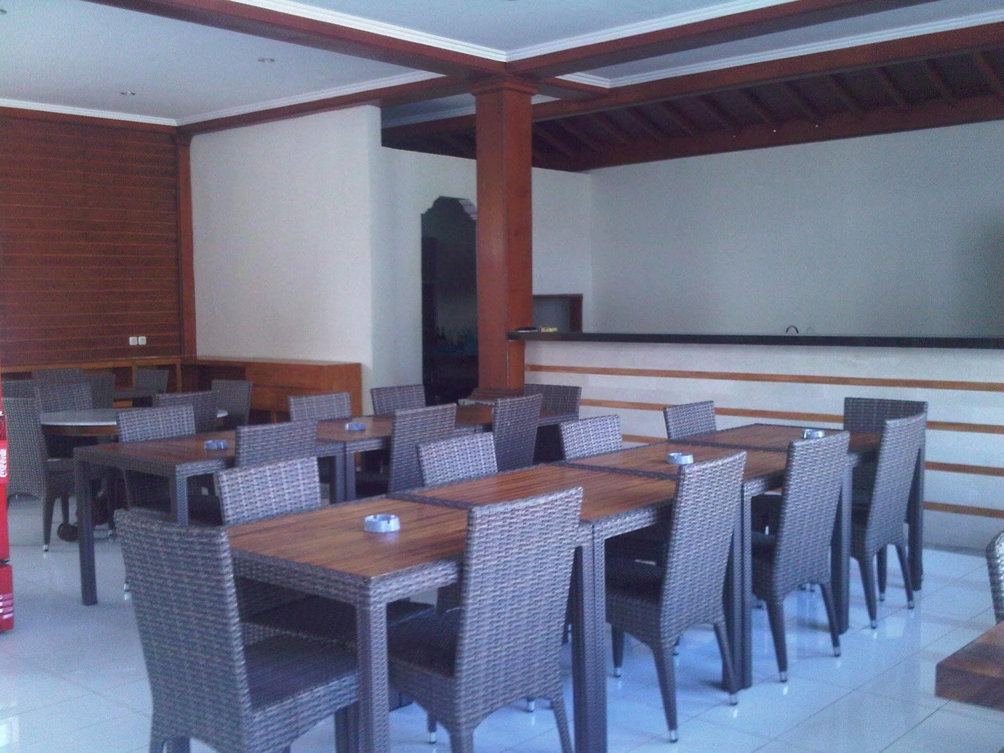 Mirah Hostel Legian Exteriér fotografie